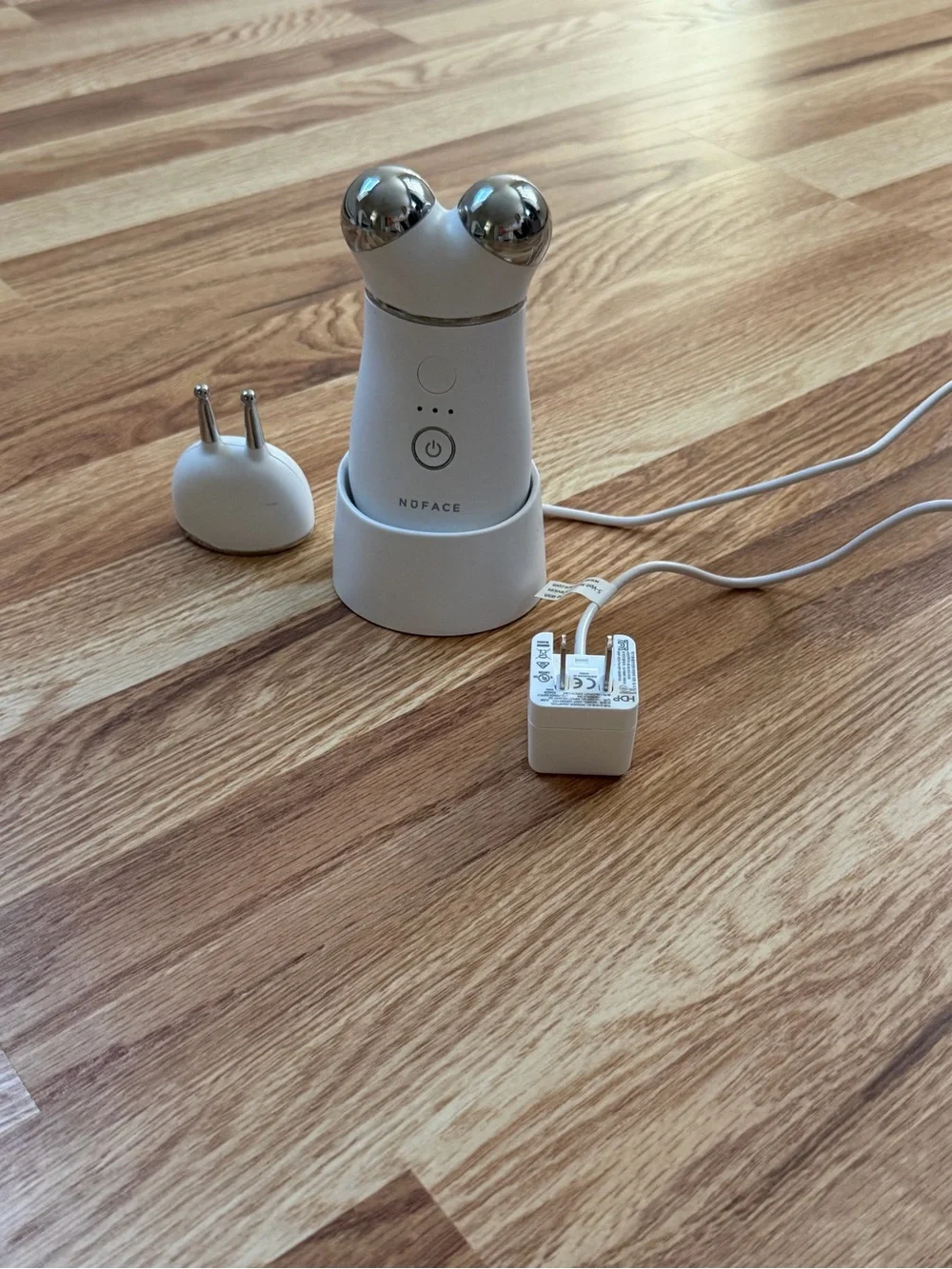 NUFACE Microcurrent Device